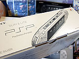 新型PSP発売　「落ち着いた滑り出し」　売り切れは出荷少ない？