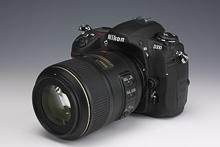 [買い物] Nikon D300, Nikon VR105mmMicro, SIGMA 50mmMacro