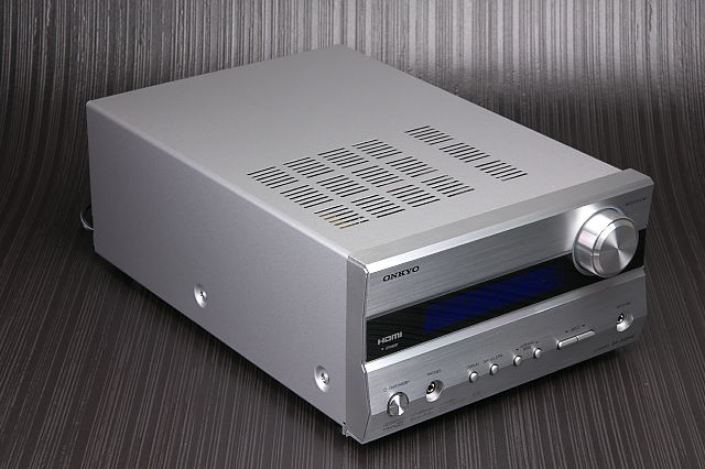 [AVレビュー] ONKYO AVセンター SA-205HD