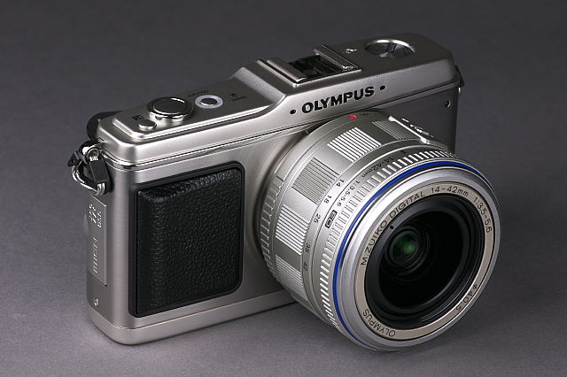 [DSCレビュー] OLYMPUS PEN E-P1 (外観編)