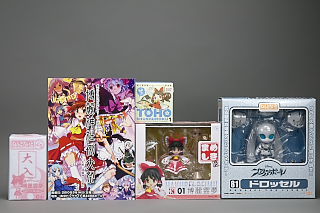 [買い物] 超合金ドロッセルお嬢，グリフォンアリス，ねんどろいどなのは，figma フェイト，まめしき霊夢，ほか