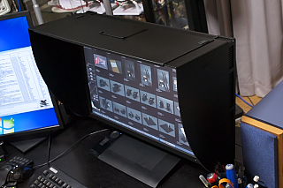 [PCレビュー] NEC MultiSync LCD-PA301W用遮光フード LCD-HDPA30