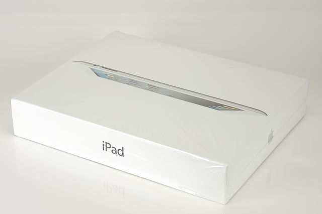 [ガジェットレビュー] Apple iPad 2，iPad Smart Cover，simplism スマートバックカバー