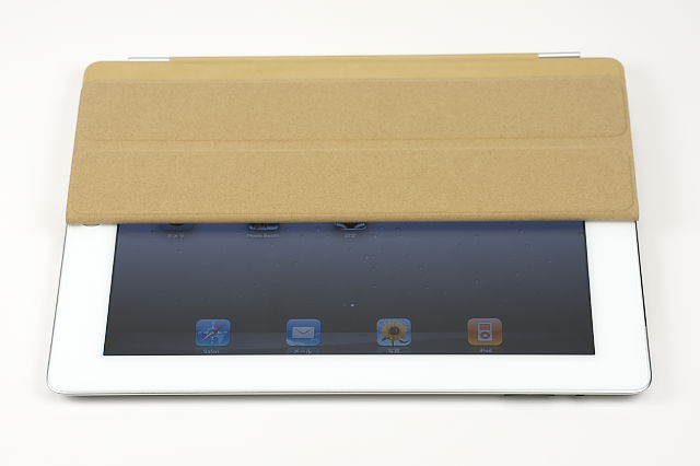 [ガジェットレビュー] Apple iPad 2，iPad Smart Cover，simplism スマートバックカバー