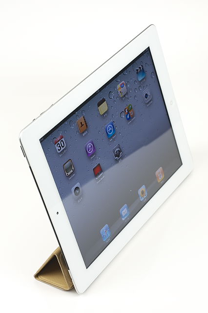 [ガジェットレビュー] Apple iPad 2，iPad Smart Cover，simplism スマートバックカバー